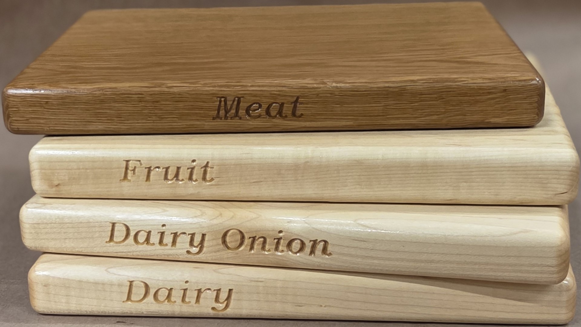 Engraved cutting boards by Treeboard