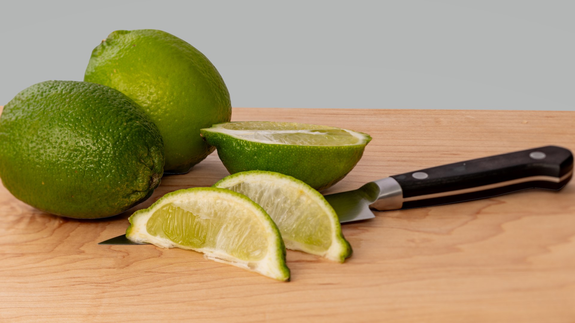 Closeup of grain of hard maple / sugar maple